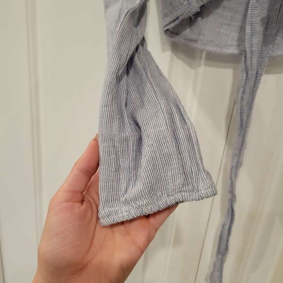 Brandy melville wrap top - Picture 4 of 7